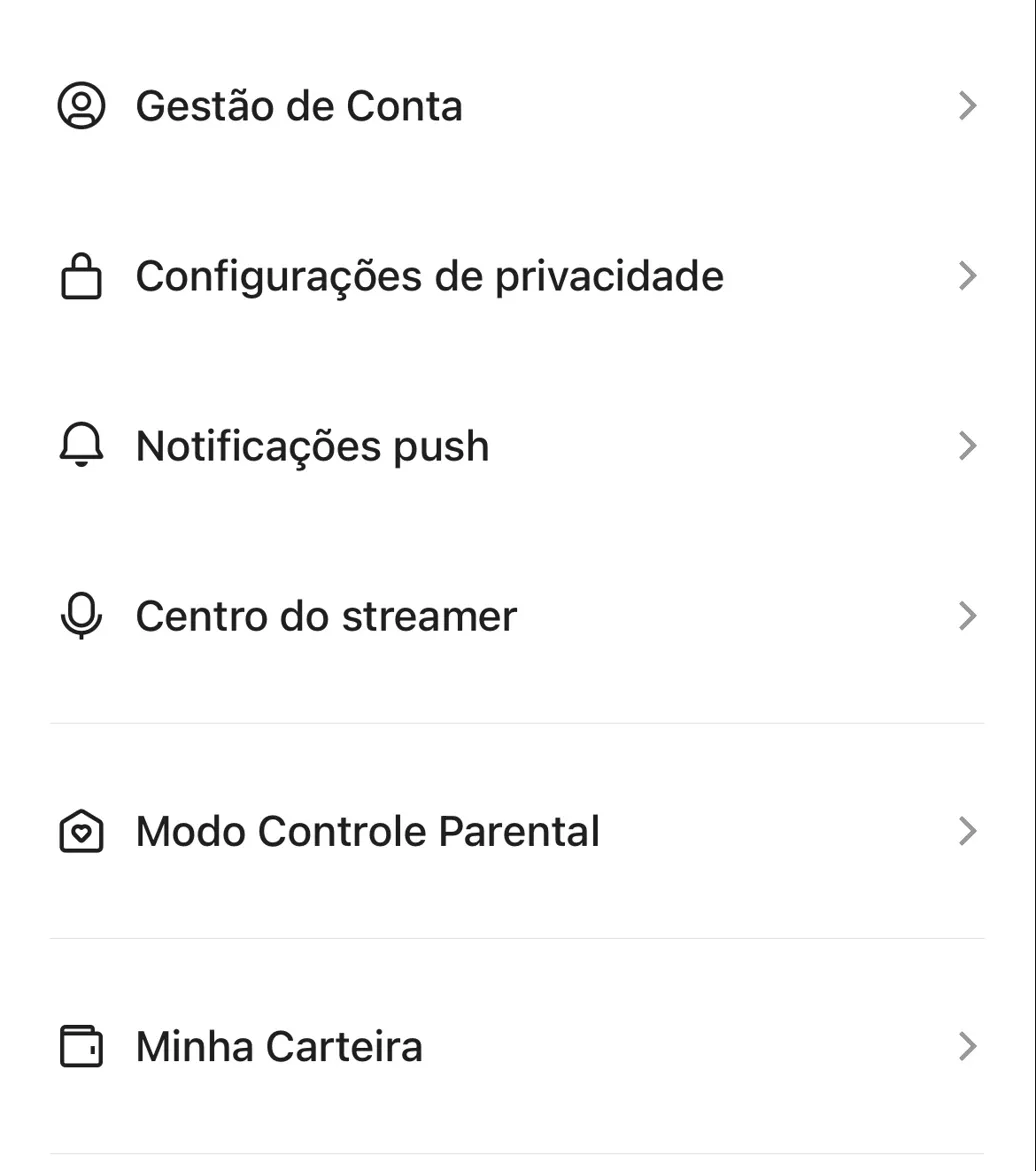 Menu de configurações do Kwai mostrando as opções Gestão de Conta, Configurações de privacidade, Notificações push, Centro do streamer, Modo Controle Parental e Minha Carteira