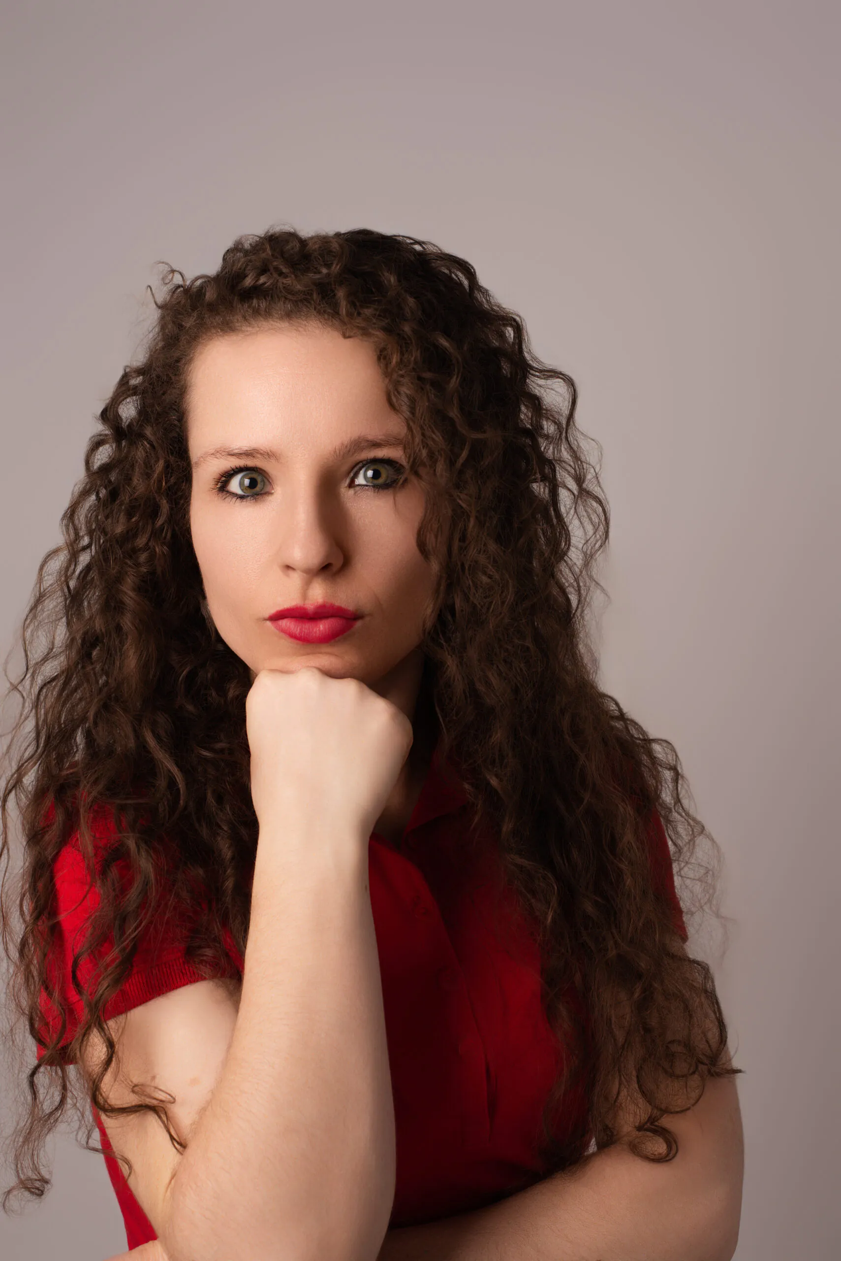 Tati Explica, criadora de conteúdo no Kwai